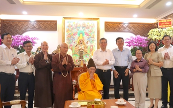 Phật đản 2026: Phó bí thư Thành ủy TP.HCM thăm Phó pháp chủ Giáo hội Phật giáo VN