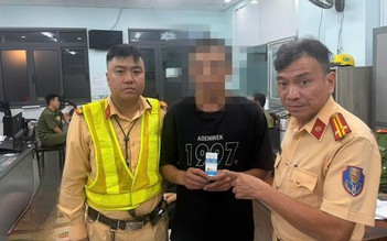 Kiểm tra xuyên đêm, CSGT TP.HCM phát hiện 5 lái xe dương tính ma túy
