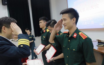 Lựa chọn đặc biệt của thủ khoa xứ Nghệ từng đùm cơm đi học