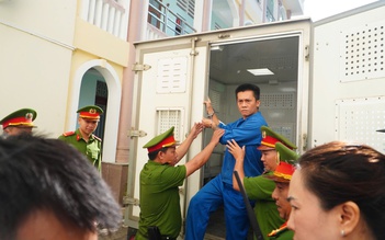 Thắt chặt an ninh tại phiên tòa xét xử vụ cướp ngân hàng ở Gia Lai