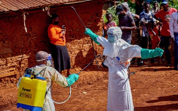 WHO thử nghiệm phương pháp điều trị Ebola giữa đại dịch