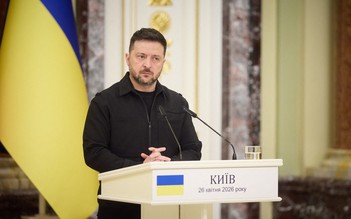 Tổng thống Ba Lan muốn tước huân chương cao quý đã trao cho Tổng thống Ukraine