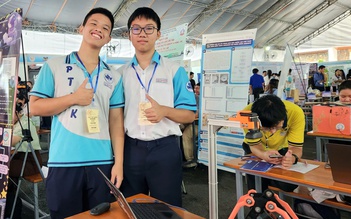 Đôi bạn chuyên toán Phổ thông Năng khiếu nêu bí kíp 'vượt vũ môn' thi lớp 10