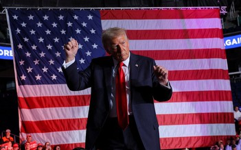 Nhiều nghệ sĩ rút khỏi concert của Mỹ, ông Trump nổi giận