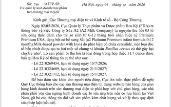 Thu hồi 3 lô sữa cho trẻ nhỏ Platinum premium chứa độc tố