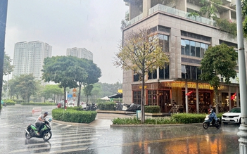 Trời chuyển mưa, nhiều người 'chuyển mood'