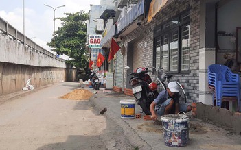 Xây tường ngăn nước tràn vào nhà