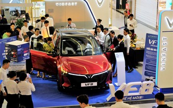 VinFast bán gần 100.000 xe tại Việt Nam sau 5 tháng đầu năm, vượt xa Toyota, Hyundai