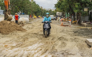 TP.HCM: Vì sao đường Đặng Thùy Trâm vẫn ngập dù đang thi công chống ngập?