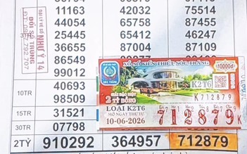 Mua dãy số ngẫu nhiên, cả nhà mừng rỡ khi trúng độc đắc xổ số miền Nam