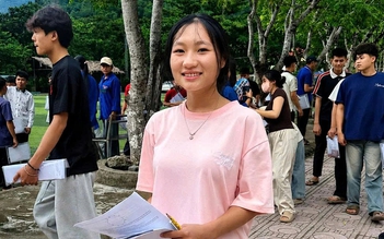 Nữ sinh người Mông vượt 60 km thi tốt nghiệp THPT được ăn ở miễn phí