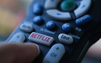 Tại sao các hãng TV vẫn nhồi nhét nút bấm lên điều khiển?