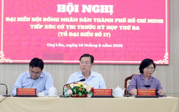 Lấn chiếm vỉa hè giảm rõ rệt, nhưng cử tri TP.HCM lo khó giữ lâu dài