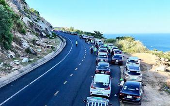 Caravan 'Trở về tuổi thơ tôi' dành hơn 2 tỉ đồng cho chuyến hành trình nhân ái