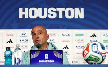Đội tuyển Bồ Đào Nha có biến khiến HLV Martinez phải vội vã giải thích, Ronaldo viết tâm thư