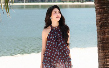 Từ quần shorts trắng đến denim, dấu ấn cá tính cho ngày nắng
