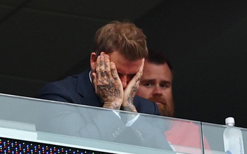 Biểu cảm gây sốt của Beckham trận Anh hòa nhạt Ghana: Hôn gió, gãi trán, ôm đầu thất vọng và…