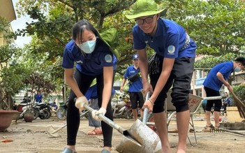 Hai người trẻ, một màu áo xanh và hành trình sống vì cộng đồng