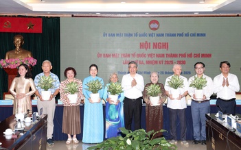 Bà Nguyễn Thị Ngọc Xuân làm Phó chủ tịch Ủy ban MTTQ Việt Nam TP.HCM