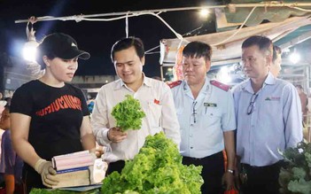 HĐND TP.HCM giám sát an toàn thực phẩm từ chợ đầu mối đến bếp ăn tập thể