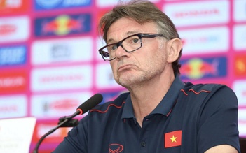 HLV Troussier: 'Nếu Nhật Bản đánh bại Brazil, đó sẽ không phải là một phép màu'