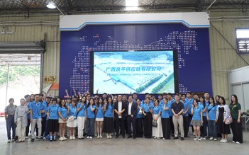 Mức lương ngành logistics cho sinh viên mới ra trường là bao nhiêu?