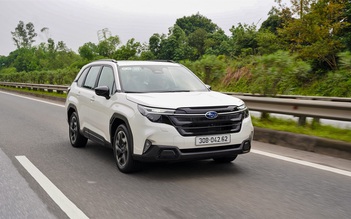 Người dùng Việt lo ngại Subaru Forester lỗi cửa sổ trời, hãng xe Nhật Bản lên tiếng