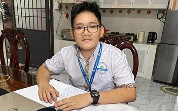 Từ phụ bếp đến trở thành thủ khoa THPT năm 2026 của tỉnh Cà Mau