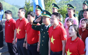 'Tôi yêu Tổ quốc tôi' bồi đắp lòng yêu nước, chăm lo cho người dân vùng biên