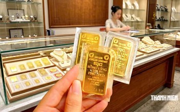 Giá vàng hôm nay 15.7.2026: Vàng miếng SJC 'đắt' hơn thế giới 19,5 triệu đồng/lượng