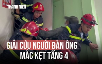 TP.HCM: 'Nghẹt thở' giải cứu người đàn ông kẹt trên tầng 4 sau tai nạn lao động