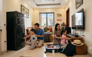 Đi du lịch dài ngày, nên rút phích cắm những thiết bị điện nào?