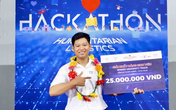 Vừa vào giảng đường đã không ngại thử thách, đến năm 2 'ẵm' giải quán quân