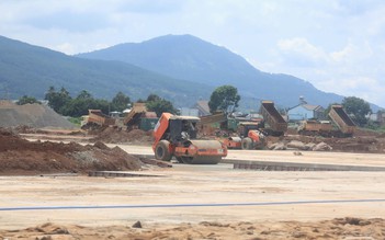Sân bay Liên Khương làm ngày đêm cho kịp tháng sau đón khách tới Đà Lạt