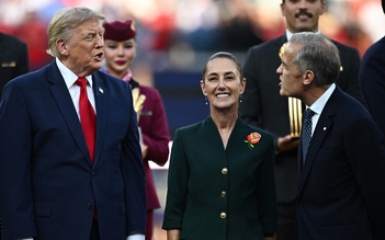 Gặp nhau tại chung kết World Cup, ông Trump nhắc ông Carney chuyện khói cháy rừng Gặp nhau tại chung kết World Cup, ông Trump nhắc ông Carney chuyện khói cháy rừng