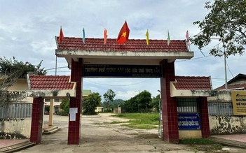 Vụ nguyên hiệu trưởng chiếm dụng đất: Nhà trường nhiều lần làm việc nhưng không hoàn trả