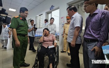 Cháy xe khách 7 người tử vong, Chủ tịch tỉnh Đồng Nai thăm hỏi nạn nhân