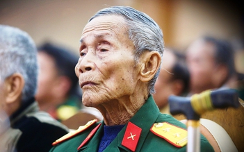 Từ cậu lính 'nhét đá vào áo' đến đặc công 'xuất quỷ nhập thần'