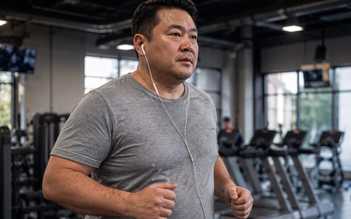 Người bụng to nên đi bộ thế nào để giảm mỡ hiệu quả hơn?