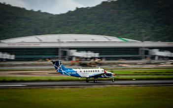 Chuyến bay hiệu chuẩn đầu tiên tại Phú Quốc 'bóc tem' giàn đèn hiệu chưa từng có