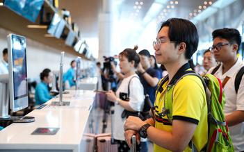 Hãng bay phải bố trí người hỗ trợ khách check-in trước khi đóng quầy 15 phút
