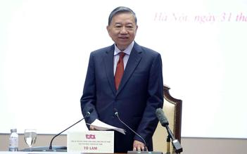 Xác định ngoại giao phục vụ phát triển là trung tâm