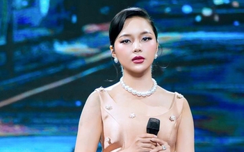 'Bản sao' Lệ Quyên giữ phong độ, gây 'sốt' khi hát 'Sầu tím thiệp hồng'