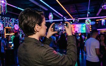 Bí ẩn hiện tượng đèn LED nhấp nháy trên camera đã có lời giải