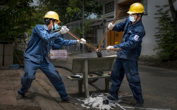 Ảnh dự thi: Thi công cáp ngầm