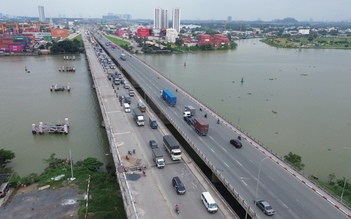 Cầu Đồng Nai cũ đang sửa chữa, cảnh báo kẹt xe từ hướng TP.HCM