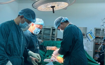 Ca bệnh hy hữu: Nội soi ung thư gan phát hiện thêm ung thư thực quản