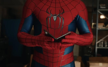 Tiết lộ mẫu điện thoại gập 'siêu bền' của Spider-Man trong 'Brand New Day'