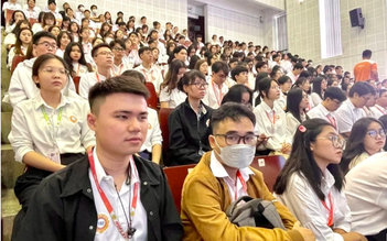 Ngành ngôn ngữ nào có điểm chuẩn cao nhất Trường ĐH Ngoại ngữ - Tin học TP.HCM?