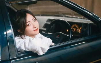 Mỹ nhân TVB Bành Tường Linh lái taxi mưu sinh